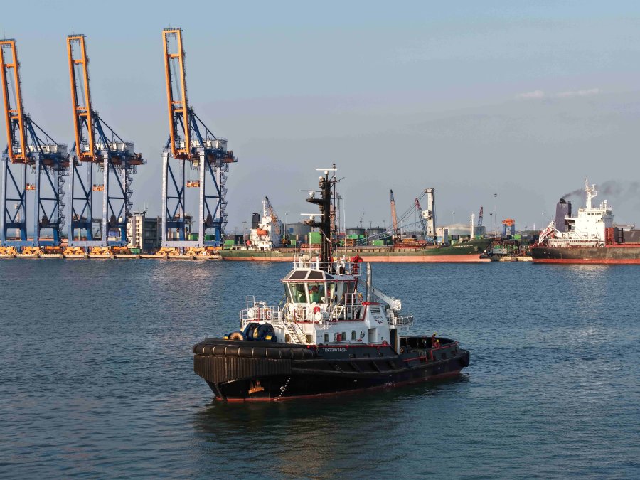 Tug Boat